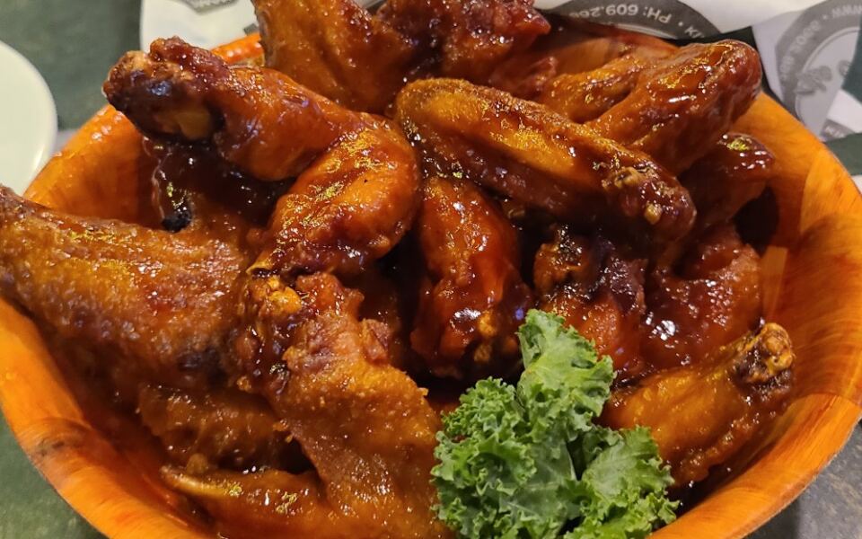 This New Jersey Wing Spot Turns All-You-Can-Eat Dinner Into a Flavor Hunt
