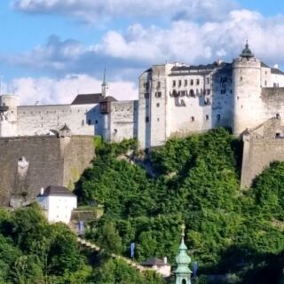 14 Famous Fortresses That Were Considered Almost Impossible to Capture