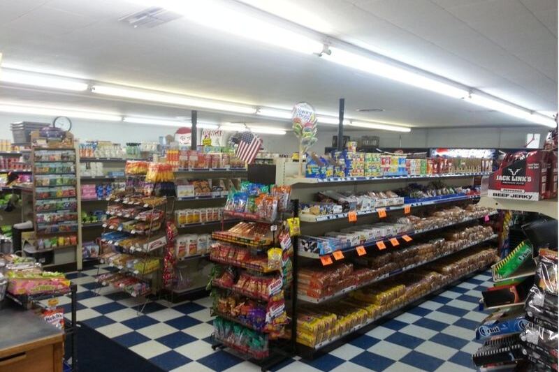 This Family-Owned Louisiana Country Store Cuts Your Meat Fresh And Grills Your Burger To Order At The Counter