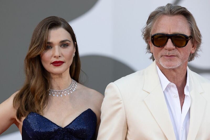 15 Hollywood Couples Who Pulled Off Secret Weddings