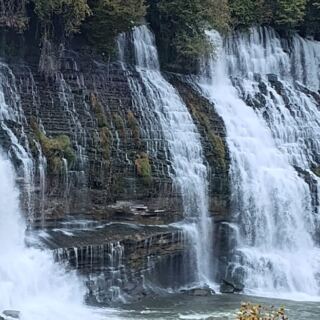 13 Tennessee Waterfalls Worth Taking the Backroads to See