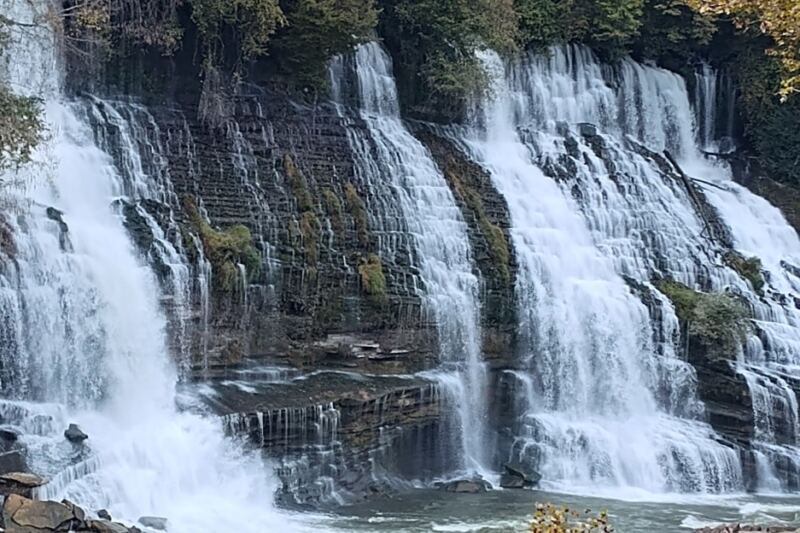 13 Tennessee Waterfalls Worth Taking the Backroads to See