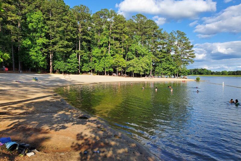 Georgia’s 260-Acre Lake Beach Wins Over First-Time Visitors With Its Clean Water and Peaceful Shoreline