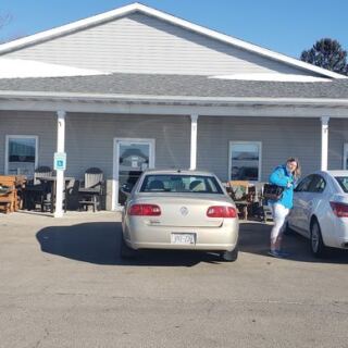 Amish Ladies Bake The Bread At This Wisconsin Country Store, Then Make Your Sandwich To Order With Old-World Deli Meats