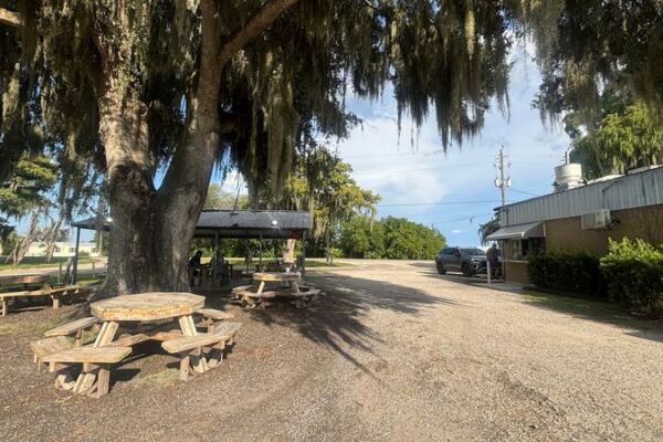 A Gravel Lot in Okeechobee, Florida Hides Catfish So Good Ranchers Drive Hours for It