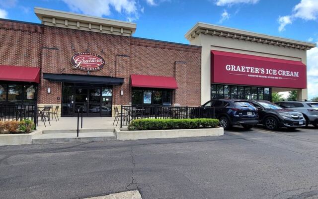 Columbus Ohio’s Jeni’s? No, Graeter’s Still Hand-Packs French Pot Ice Cream In Cincinnati