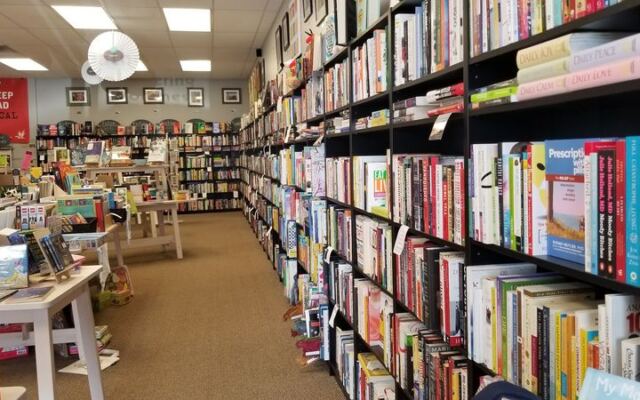 9 Ohio Bookstores Worth A Road Trip When The Weather Turns Cold