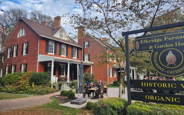 This Maryland Restaurant Hides Inside A Restored 18th-Century Manor For An Unforgettable Romantic Dinner