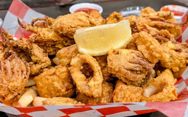 Fried Clams With A Marsh View Pull Drivers Off The Plum Island Turnpike At This No-Frills Massachusetts Shack