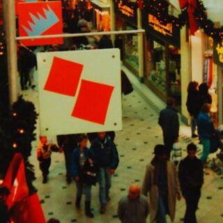 14 Things Teens Did at the Mall That Had Nothing to Do With Shopping