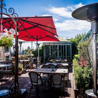 In Sausalito, California, This Bayfront Restaurant Serves Crab Cakes, Prime Rib, and Clam Chowder