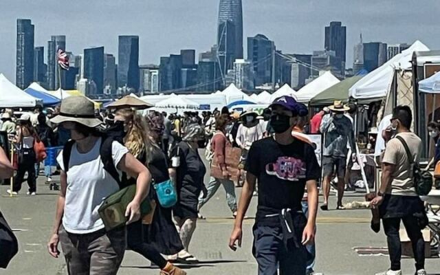 This Massive California Flea Market Packs Hundreds Of Antique Vendors And Food Stalls Under The Open Sky