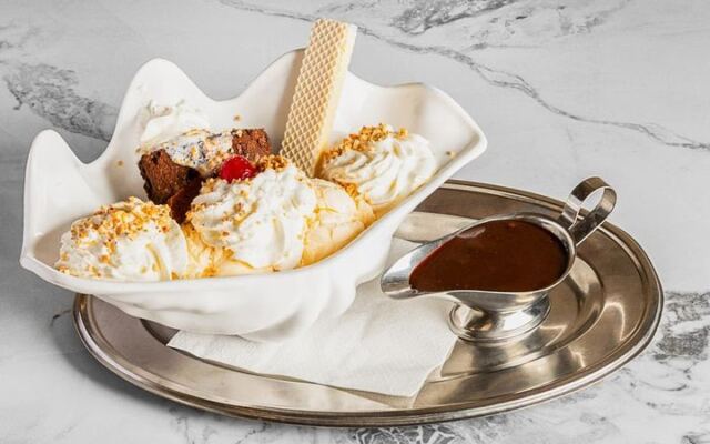 Since 1924, Chicago’s Margie’s Candies Has Been Scooping Sundaes Into Giant Seashell Dishes