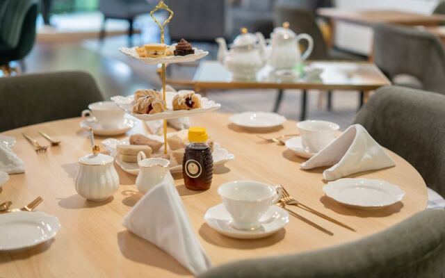 Fresh Scones and Proper British Tea Just Landed on This North Carolina Main Street