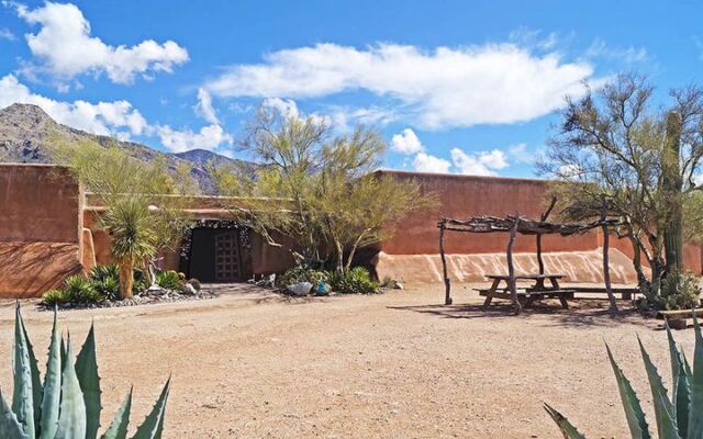 Wander Into Tucson’s Shrine of Santa Rita in the Desert, Where Admission Is Free and Lizard-Topped Statues Hide Everywhere