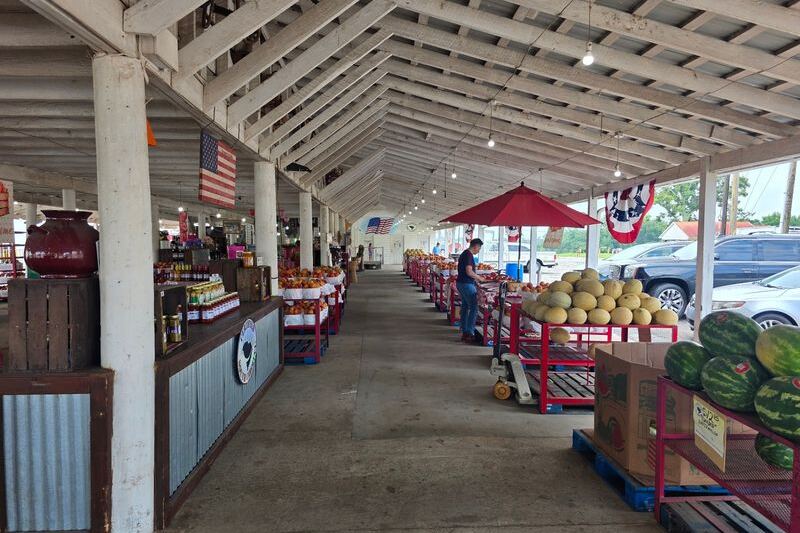 Strawberry Hill USA in Chesnee, South Carolina Fries Fresh Peach Cider Doughnuts at Its Roadside Cafe