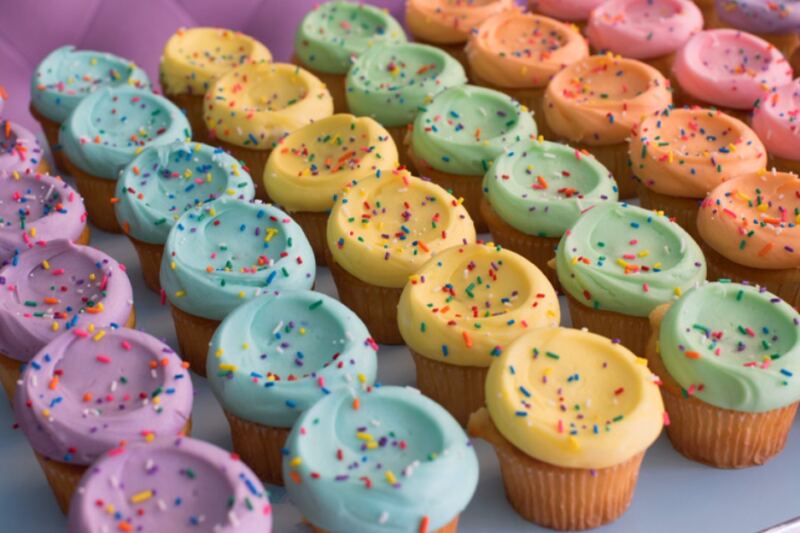 14 Bakeries With Cupcakes People Wait Hours to Buy