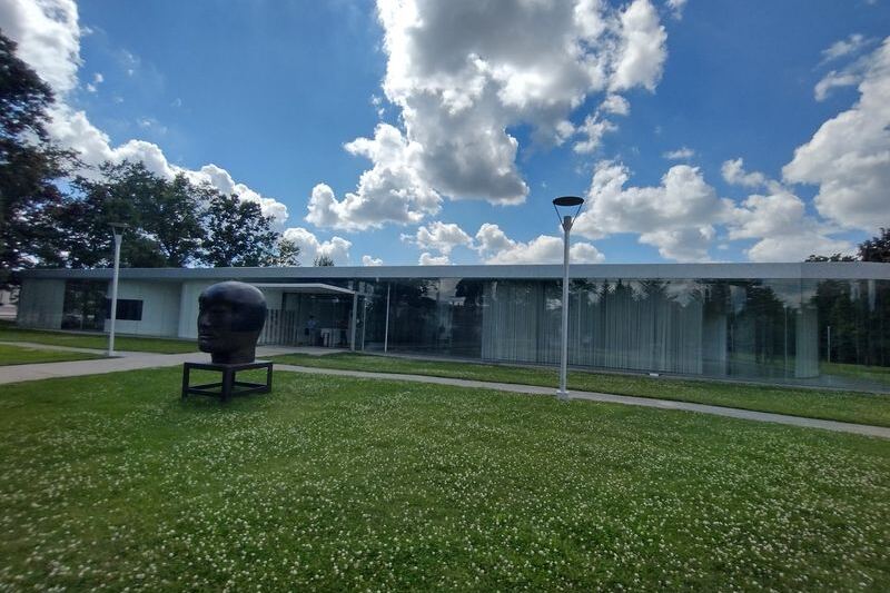 Inside the Glass Pavilion in Toledo, Ohio, Where Free Admission Gets You Live Glassblowing Demos