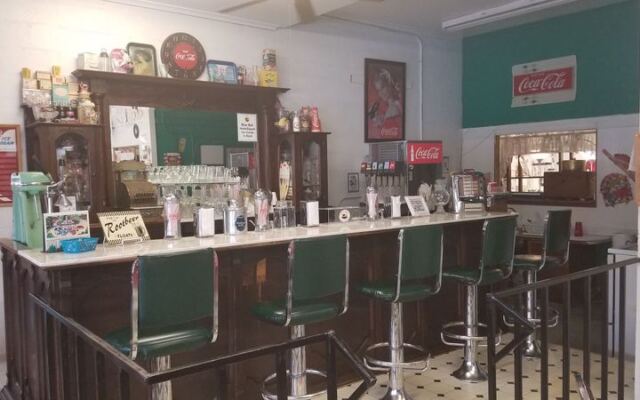 A Dewey Oklahoma Antique Shop Hides An Old-Fashioned Soda Fountain Pouring Chocolate Sodas And Floats