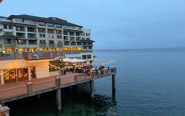 These 11 Monterey Bay Seafood Restaurants Are Worth the Drive, and We Ranked Every One