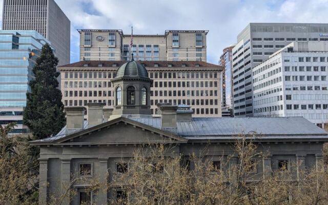This 1909 Portland Department Store Now Hides Smash Burgers, Rooftop Views, and a Hotel Upstairs