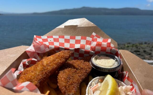 10 Oregon Restaurants Where the Fish and Chips Come Out Crisp and Worth the Drive