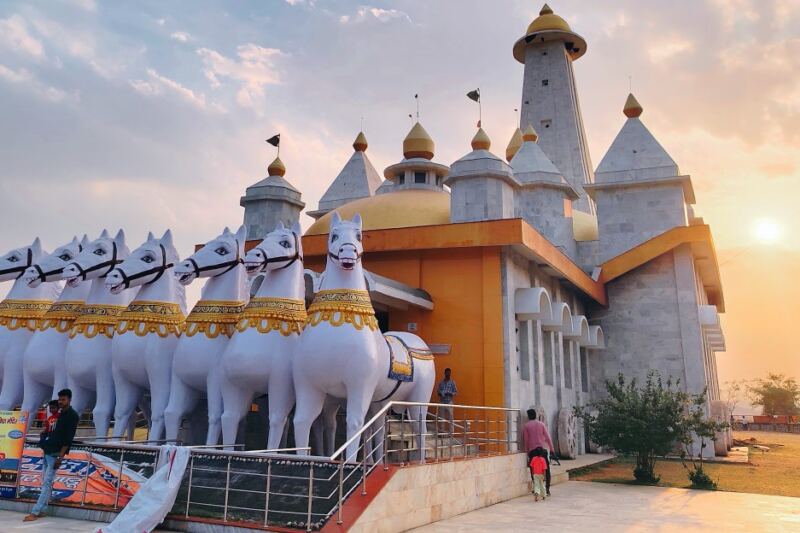 Inside Bundu’s Sun Temple, Where 18 Stone Wheels Form a Monumental Chariot