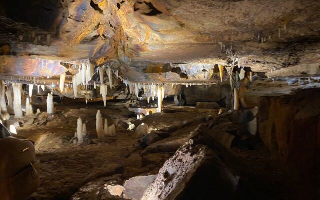 Kids Pan For Real Gemstones And Keep Every Find At Ohio Caverns In West Liberty