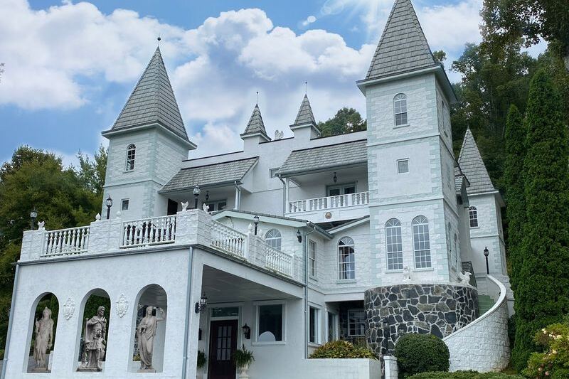 The North Carolina Castle Where Turrets Rise Against the Mountains Like a Storybook Come True