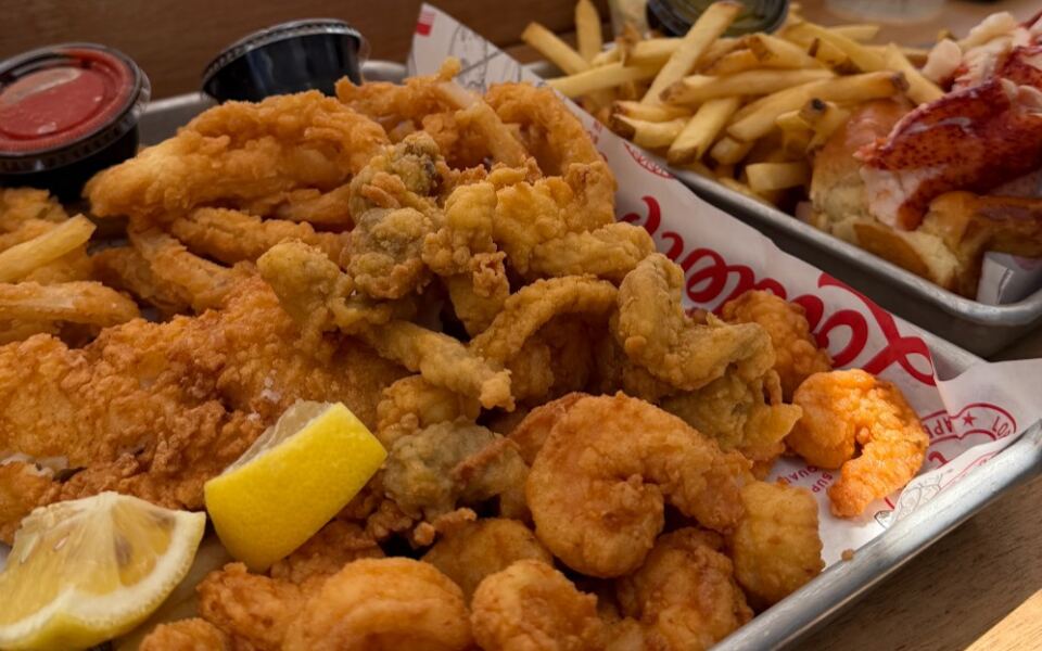 This Old-School Massachusetts Riverfront Shack Fries Clams Right Next to Its Own Fish Market