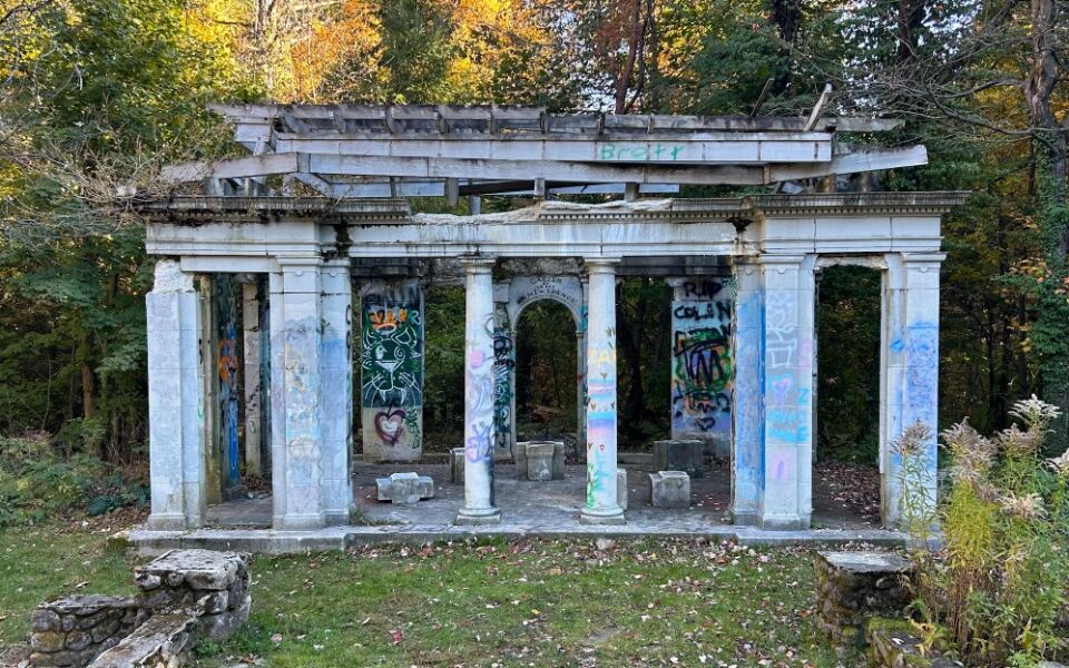 Crumbling Foundations Keep Interrupting Your Walk Through This Forgotten Massachusetts Park