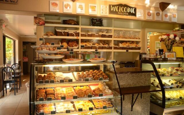 4 Florida Portuguese and Brazilian Bakeries Where Pastéis de Nata Come Out Warm