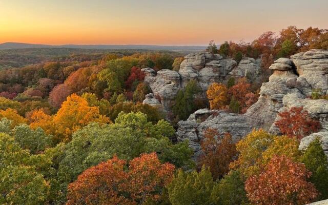 12 Illinois Destinations That Make A Perfect Crisp Fall Weekend Away
