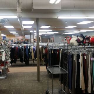 This Giant Minnesota Thrift Store Is So Big You’ll Lose Track of Time Hunting for Treasures