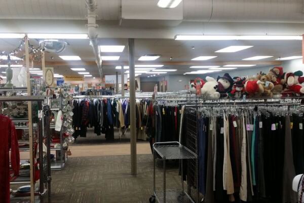 This Giant Minnesota Thrift Store Is So Big You’ll Lose Track of Time Hunting for Treasures