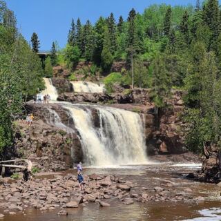 Is Minnesota Home To The Prettiest Free Waterfall Hike? Gooseberry Falls Makes A Strong Case