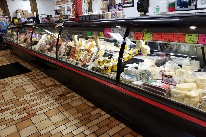 This Family-Run Arizona Italian Market Has Been Serving Fresh Subs, Imported Groceries, And Pastries Since 1975