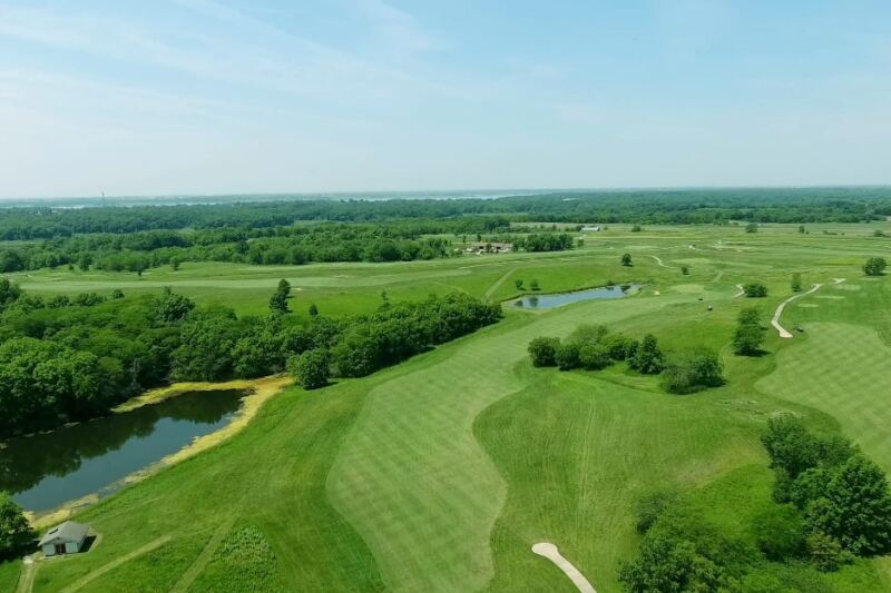 This Iowa Resort Spreads Across 880 Acres Along Rathbun Lake