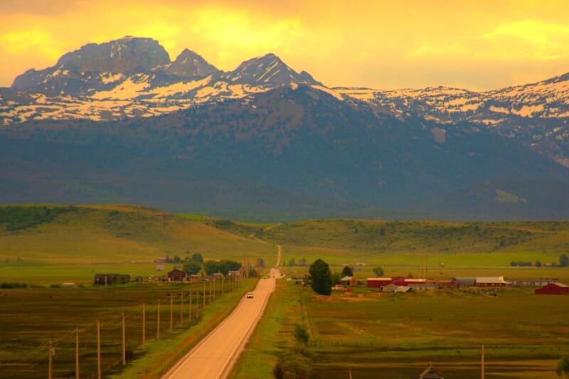 14 Scenic Idaho Drives That Are Absolutely Worth the Gas Money