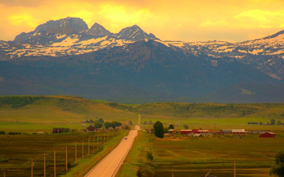 14 Scenic Idaho Drives That Are Absolutely Worth the Gas Money