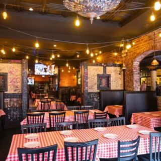 The Original Gino’s East Location In Chicago Still Lets Diners Scribble On The Walls