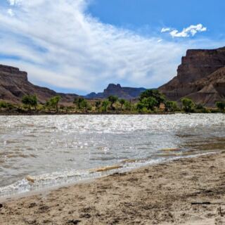 This Scenic New Mexico Lake Has A Swim Beach With Cliff Views For Just $5 A Vehicle