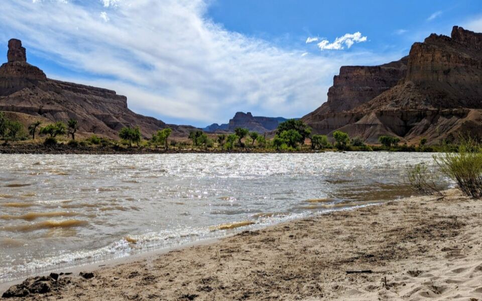 This Scenic New Mexico Lake Has A Swim Beach With Cliff Views For Just $5 A Vehicle