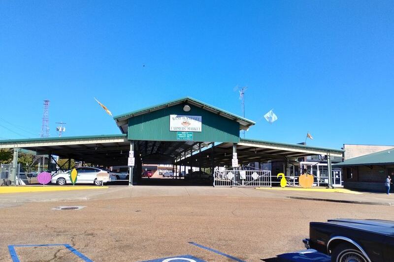 Skip the Mall and Spend Saturday at These 9 Tennessee Farmers Markets Open Through the Fall