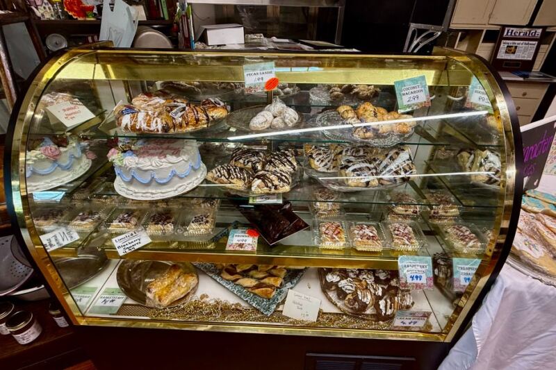 This Tiny Tracy City Bakery Has Been Making Sweet Memories Since 1902
