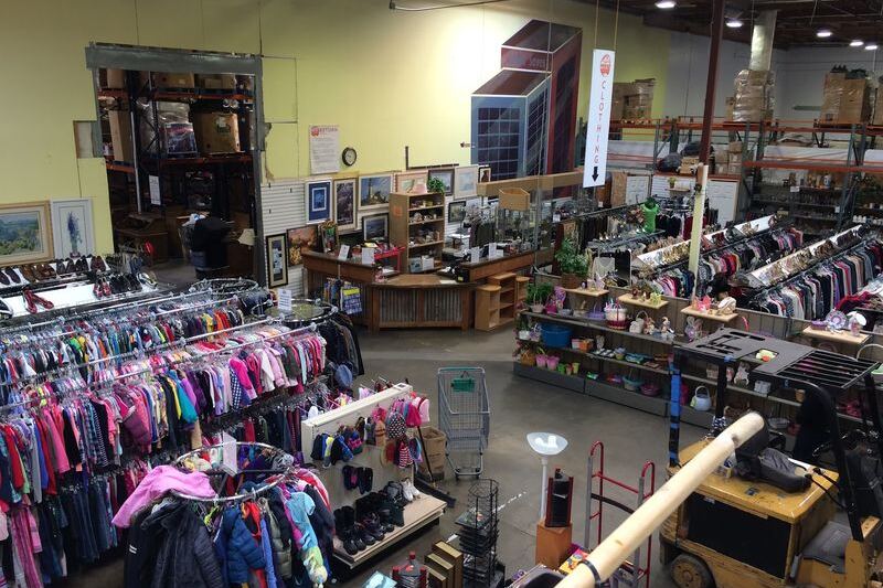 This Giant California Thrift Store Restocks Daily, And Shoppers Lose Hours Wandering Its Aisles