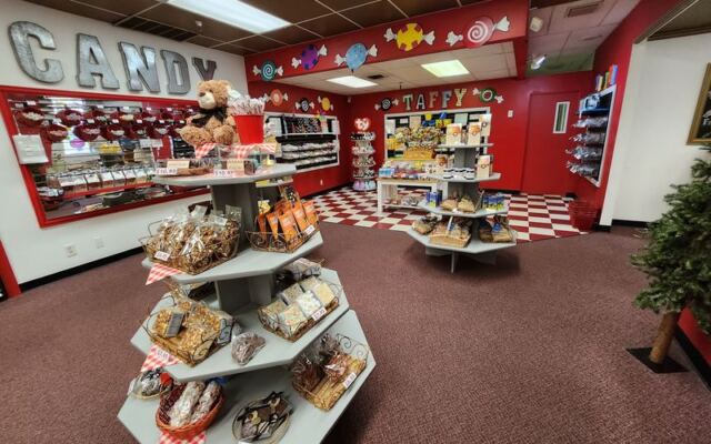 This Oregon Candy Shop Is Built Around a Towering Chocolate Fountain That Actually Flows