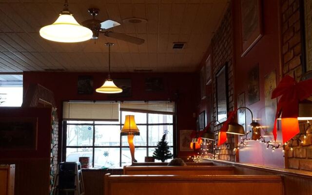 Ohio Pizza Fans Argue Over Square Cuts, And These 5 Dayton Parlors Prove Why