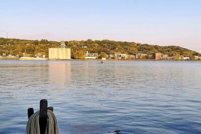 These 10 Illinois River Towns Turn A Simple Autumn Drive Into A Real Escape