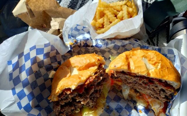 Bring Cash and Your Appetite to This California Burger Shack’s Huge Old-School Cheeseburgers